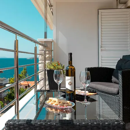 Fancy Apartments Dream *